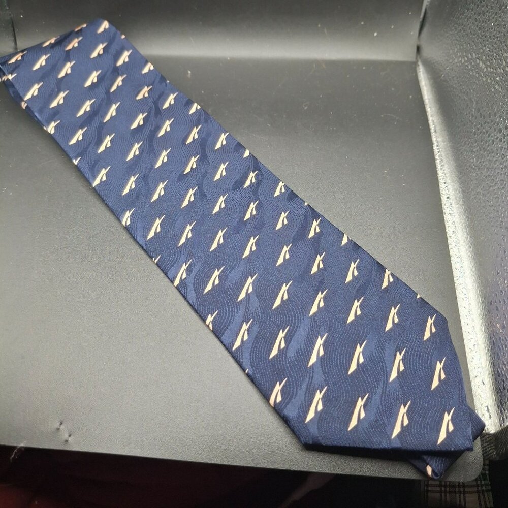Silk Necktie By Anthony Designs Navy & Ivory Pattern 100% Silk Made In China